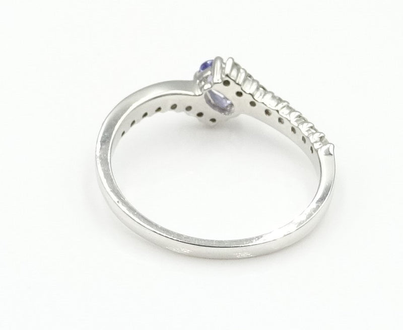 9ct white gold Tanzanite and Diamond ring 1.83gr